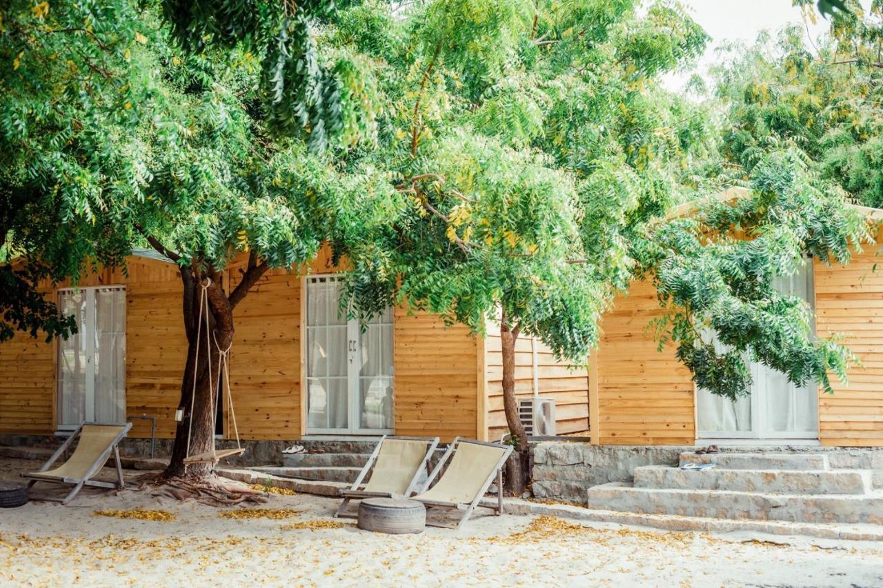Villa Đảo Hoa Vàng Cam Ranh - Venue Travel Exterior foto
